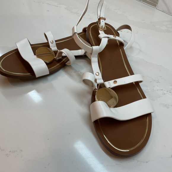Sandals - Picture 2 of 3